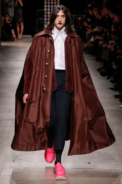 Look 45
